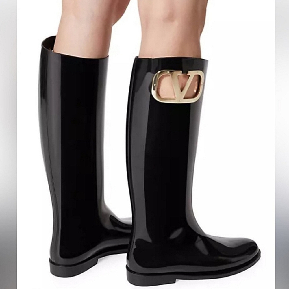 Valentino Garavani VLogo Tall Medallion Rain Boots - Picture 2 of 5